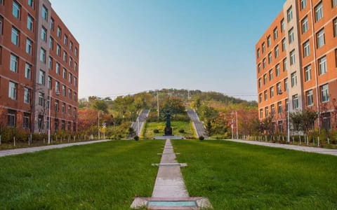 辽宁科技学院·校园风光1