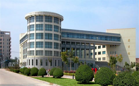 菏泽学院·校园风光1