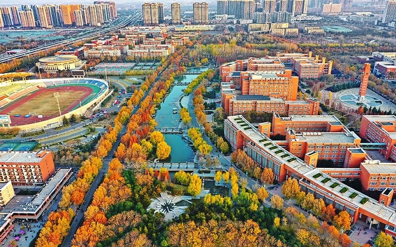 郑州大学主图·俯瞰图