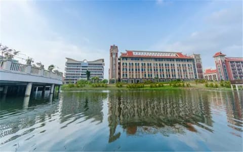北部湾大学·湖景