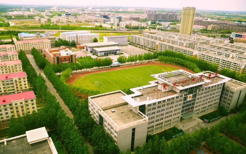 黑龙江工商学院主图·校门