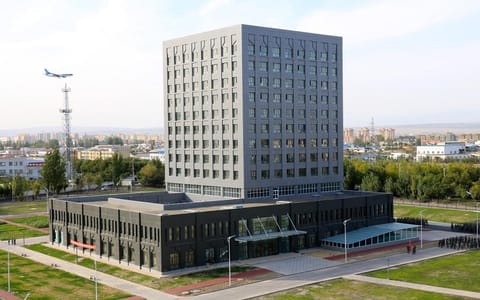 伊犁师范大学·校园风光3