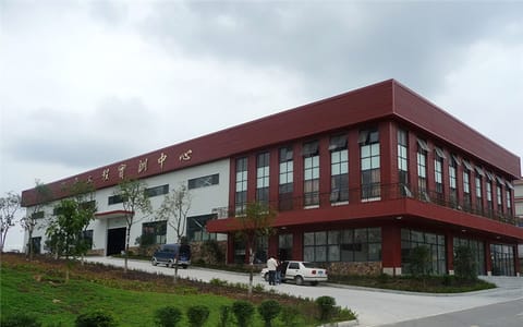 四川工业科技学院·汽车工程实训中心