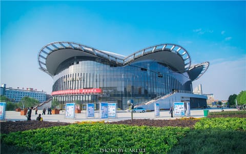 湖北工程学院·体育馆