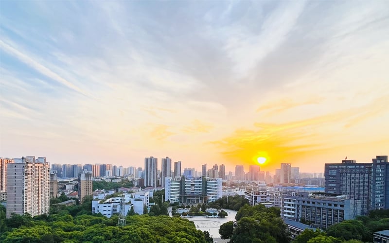 中南林业科技大学主图·中心广场鸟瞰图