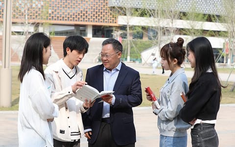 吉利学院·外国语言与文化学院