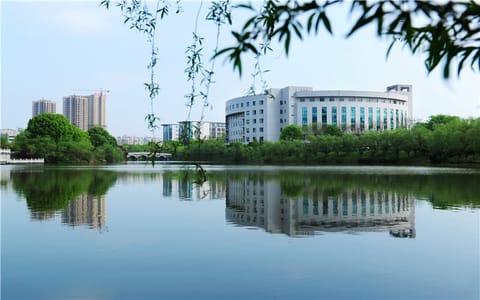 湖北科技学院·校园风光2