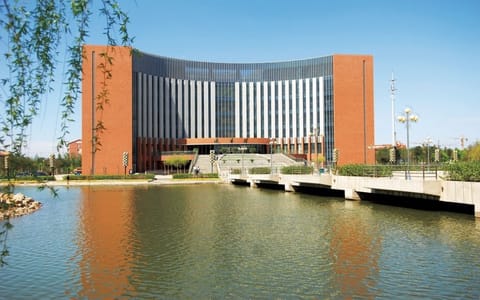 沈阳工业大学·校园风光1