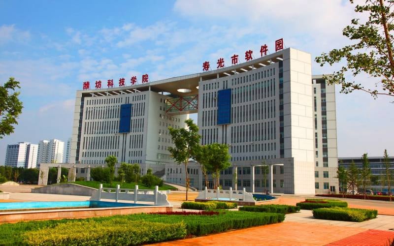 潍坊科技学院主图·校园风光