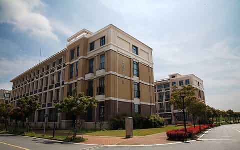 上海应用技术大学·工程训练馆