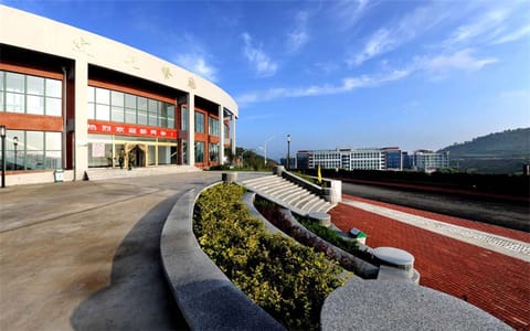 烟台科技学院·餐厅