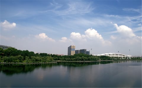 南昌大学·运动场