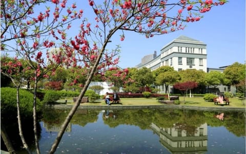 浙江中医药大学·校园一角