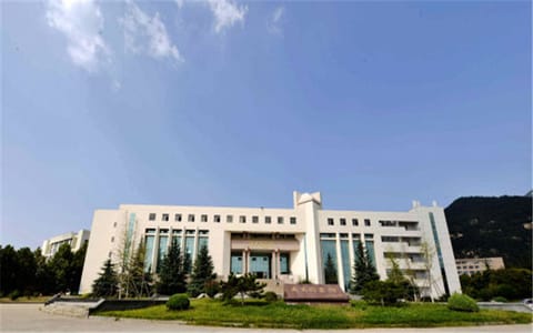 泰山学院·校园风光2
