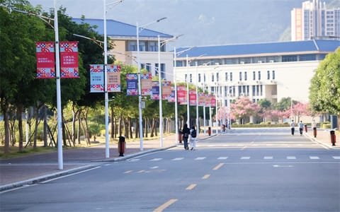 广东理工学院·风景-校道