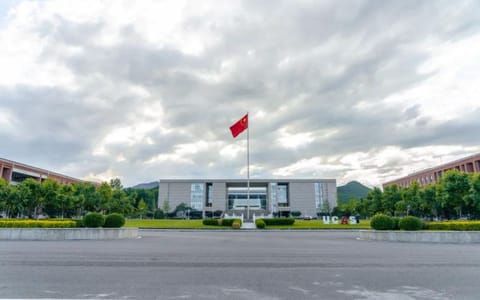 中国科学院大学·校门