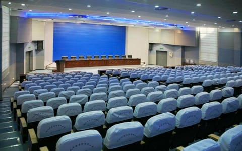 贵州工程应用技术学院·报告厅