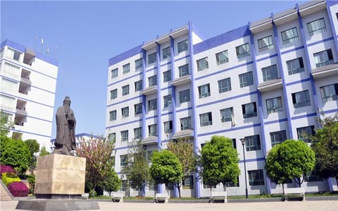 贵阳人文科技学院·校园风光3