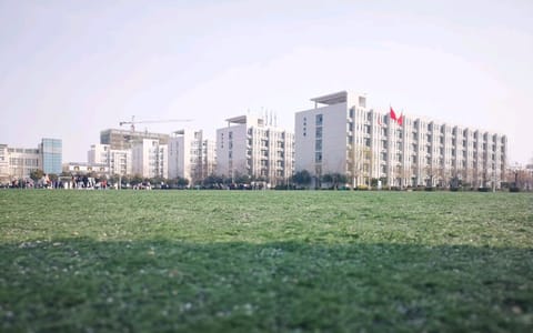 郑州工商学院·郑州工商学院--体育场
