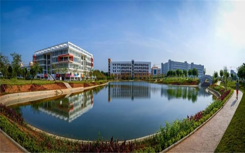 广西民族师范学院·校园美景