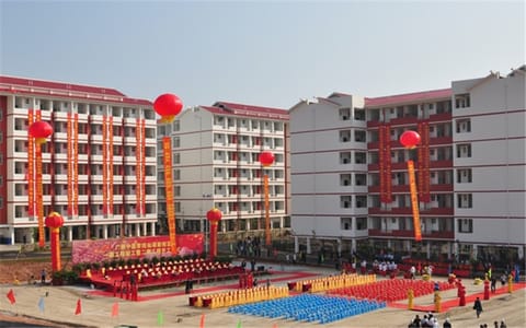 广西中医药大学赛恩斯新医药学院·学生宿舍