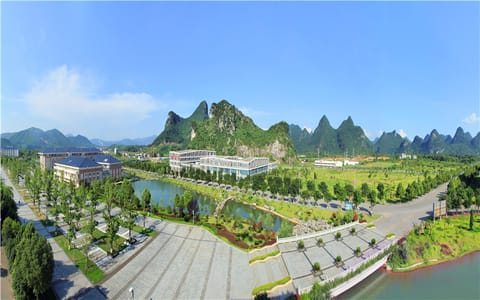 桂林电子科技大学·全景2