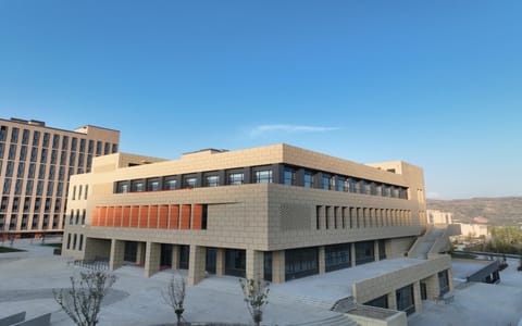 青海理工学院·校园风光