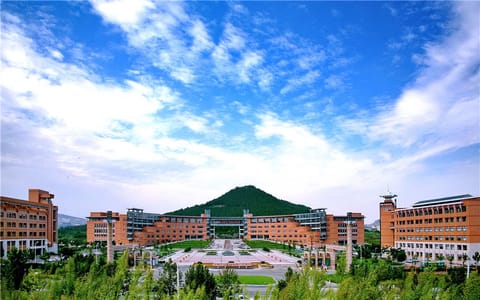 山东建筑大学·校园风光1