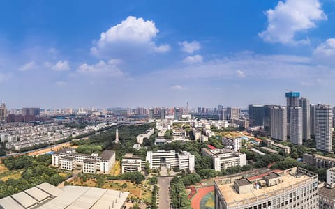 武汉职业技术大学·学校全景2
