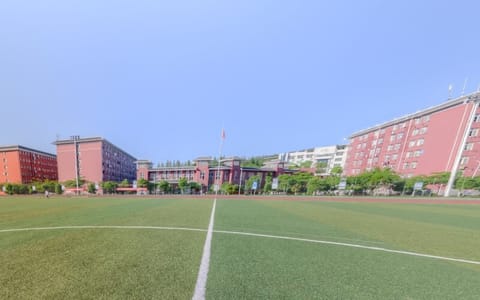 湖北文理学院·绿茵场