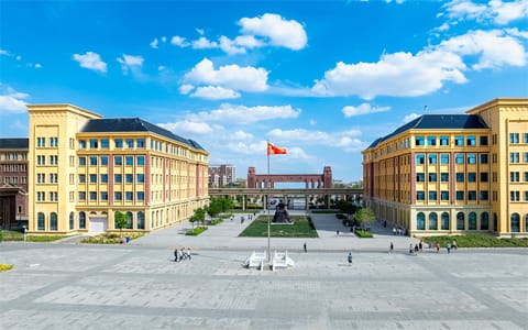兰州信息科技学院·大门