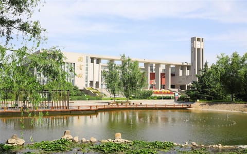 郑州科技学院·校园春色