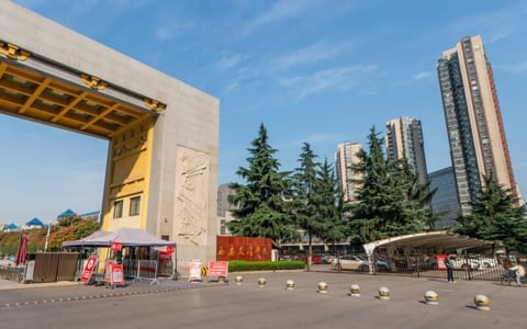西安文理学院·南门