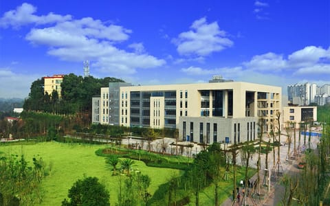 成都理工大学工程技术学院·学院图书馆1