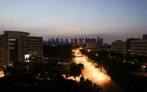 中南财经政法大学·夜色