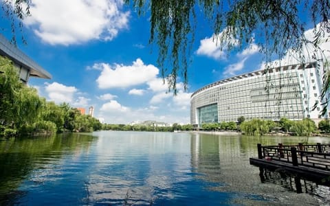 江苏理工学院·凌波湖