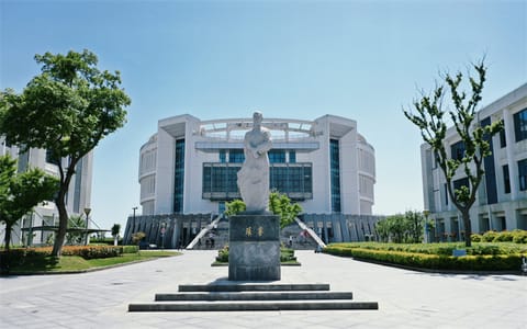 南通大学杏林学院·xl01