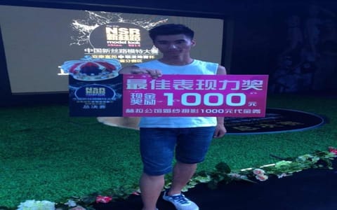 长春汽车职业技术大学·我校学生参加全国新思路模特大赛