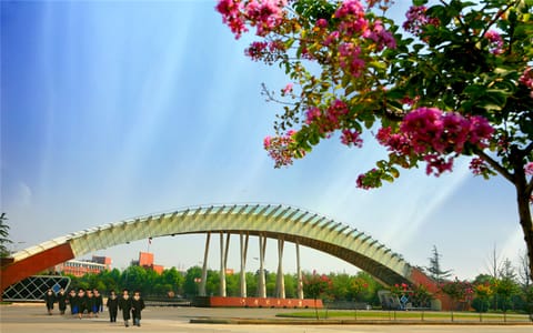 河南理工大学·河南理工大学南门