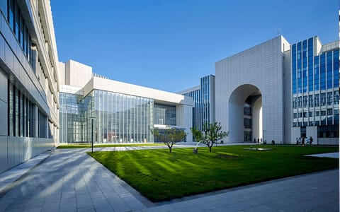 天津天狮学院·教学楼中庭