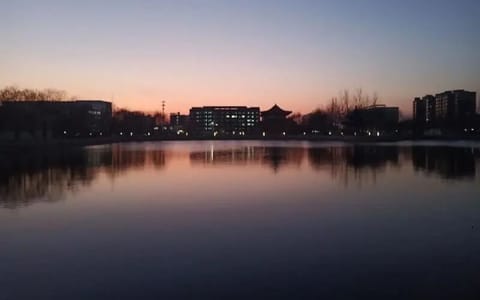 沧州师范学院·夜幕