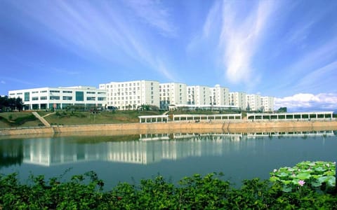 江西中医药大学·明湖