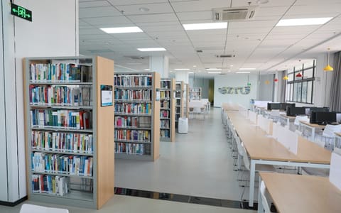 深圳技术大学·图书馆一角2