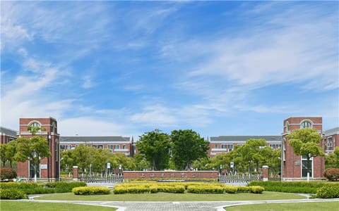 上海建桥学院·校园风光