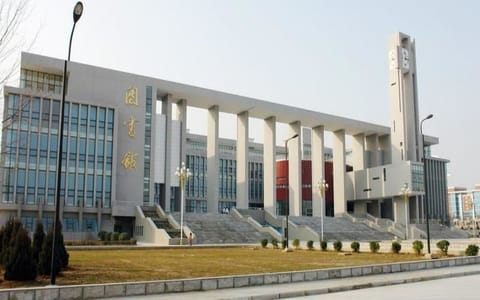 郑州科技学院·图书馆