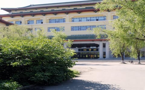 哈尔滨医科大学·校园风光10