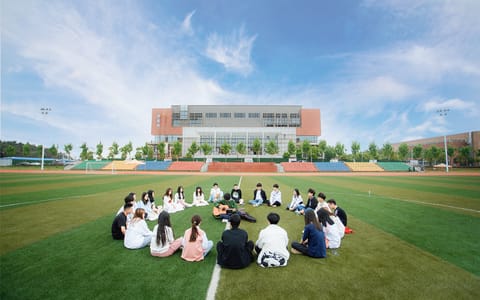 湖北商贸学院(武汉)▲·运动场