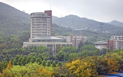 重庆工商大学·慧智楼