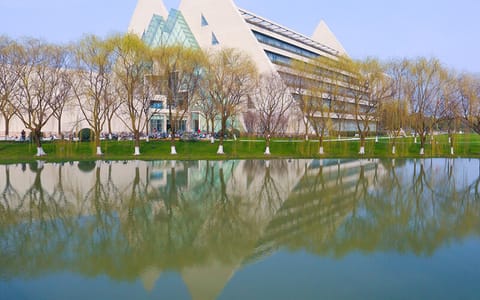 上海工程技术大学·校园风光9