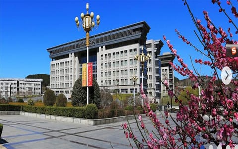济南大学·济南大学2
